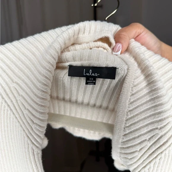 Turtleneck Shrug Bolero Sweater - Size XS - Picture 5 of 5